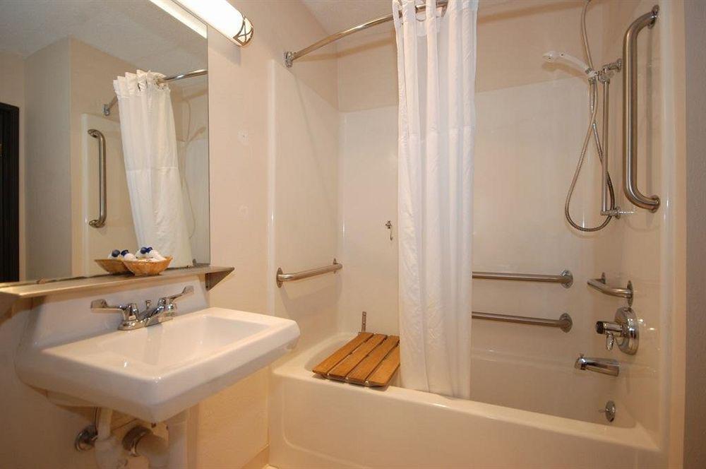 Baymont By Wyndham Delaware Hotel Kamer foto